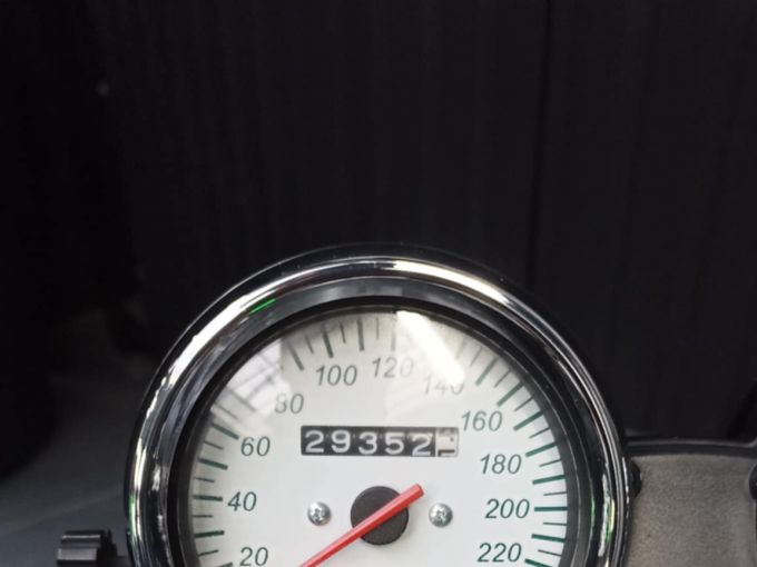 KAWASAKI ZR-7 4