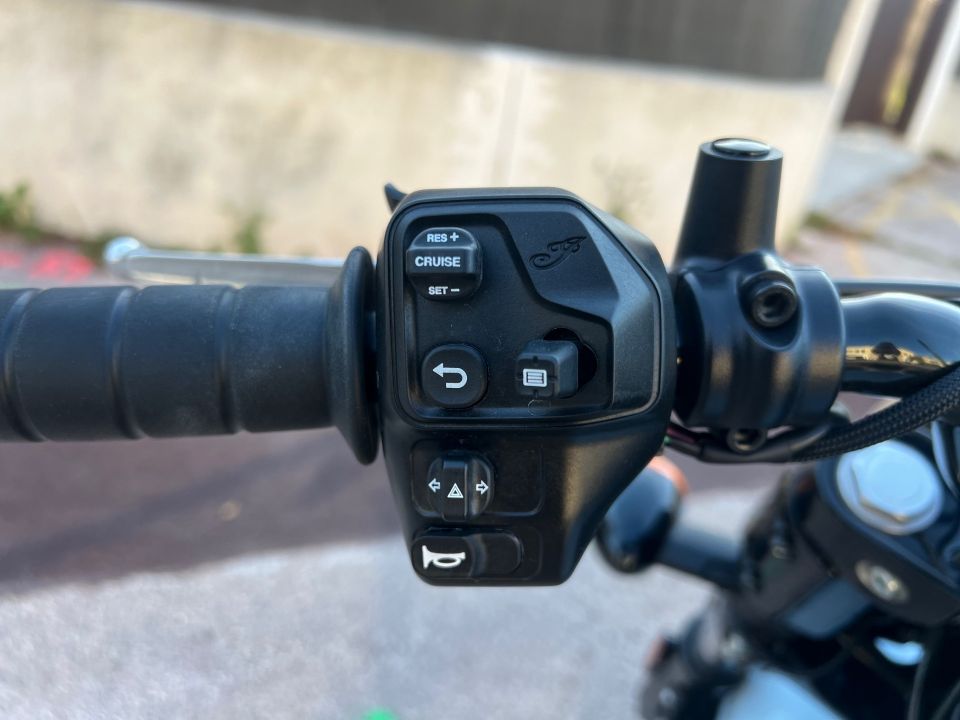 INDIAN SCOUT BOBBER 1250 4