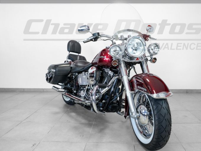 HARLEY-DAVIDSON ROAD KING CLASSIC 1690 4