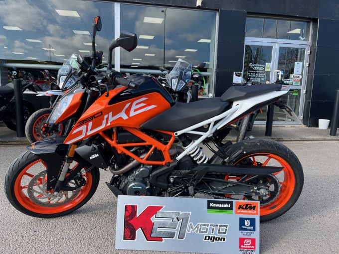 KTM 390 DUKE 4