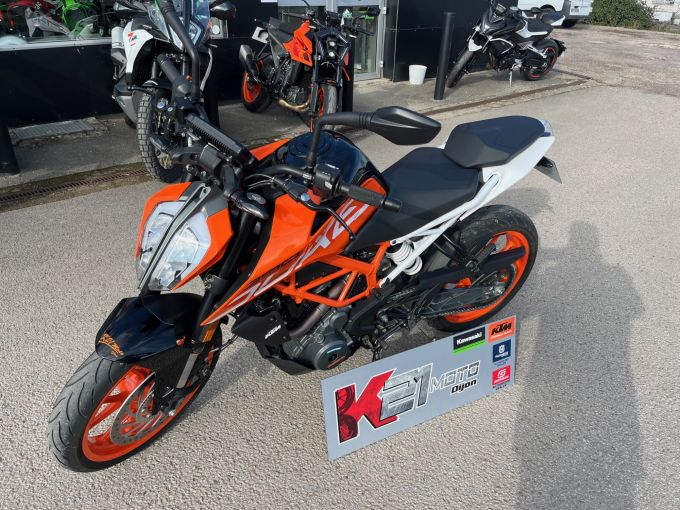 KTM 390 DUKE 4