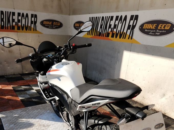 APRILIA TUONO 125 ABS 4