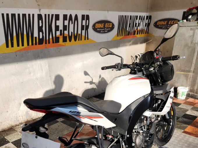 APRILIA TUONO 125 ABS 4