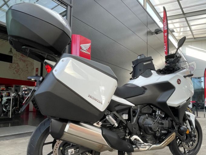 HONDA NT1100 DCT 4