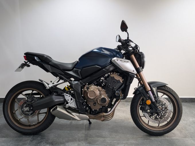 HONDA CB 650 R 4