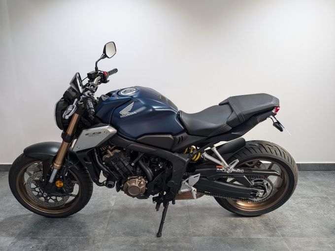 HONDA CB 650 R 4