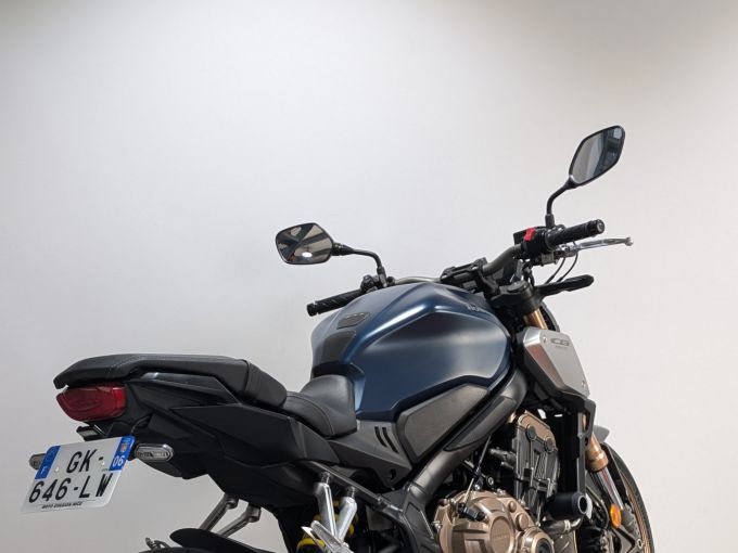 HONDA CB 650 R 4