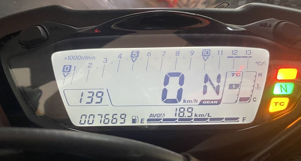 SUZUKI GSX-S 1000 ABS 4