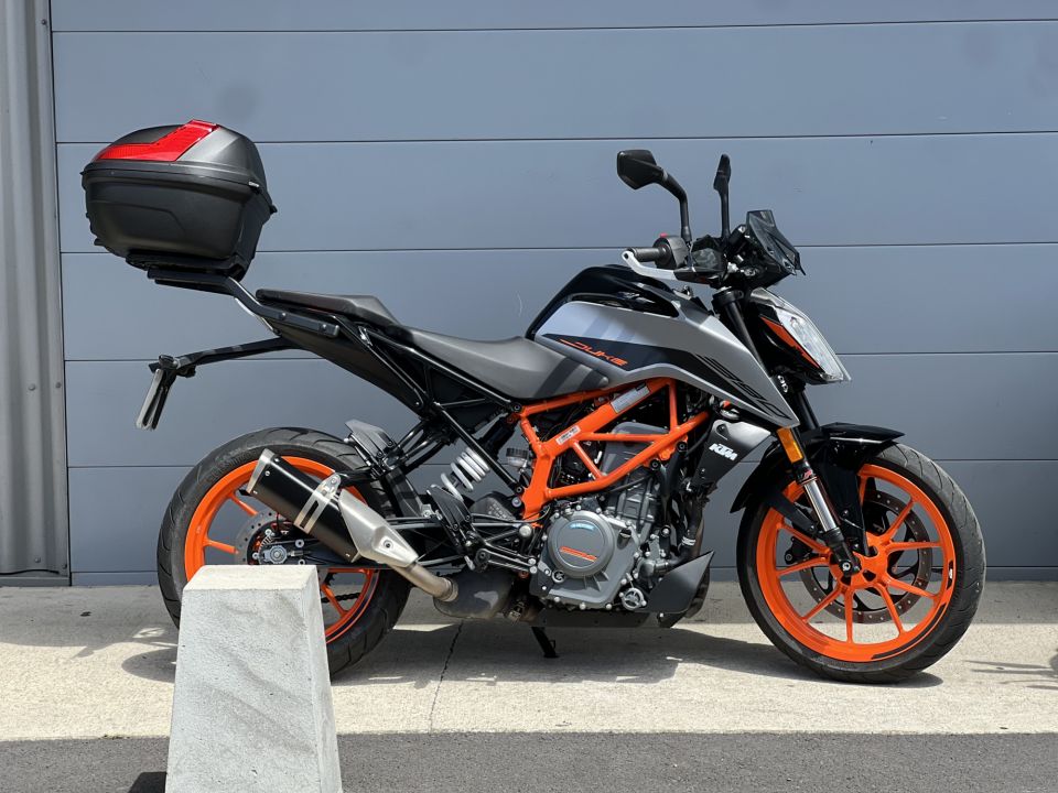 KTM 390 DUKE 4