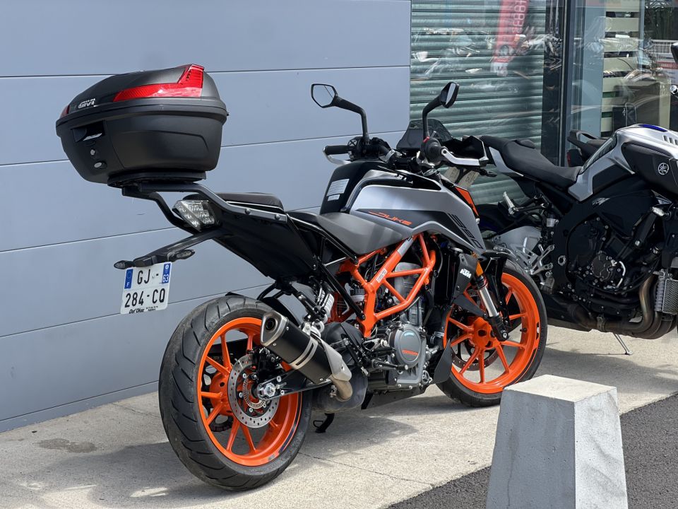 KTM 390 DUKE 4