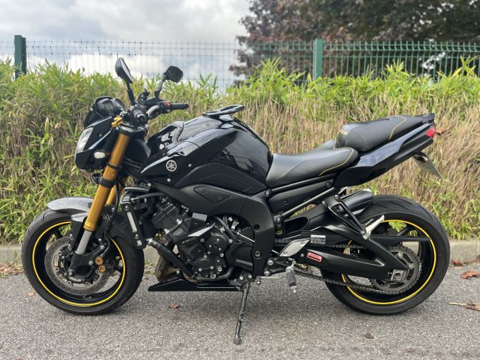YAMAHA FZ8 4