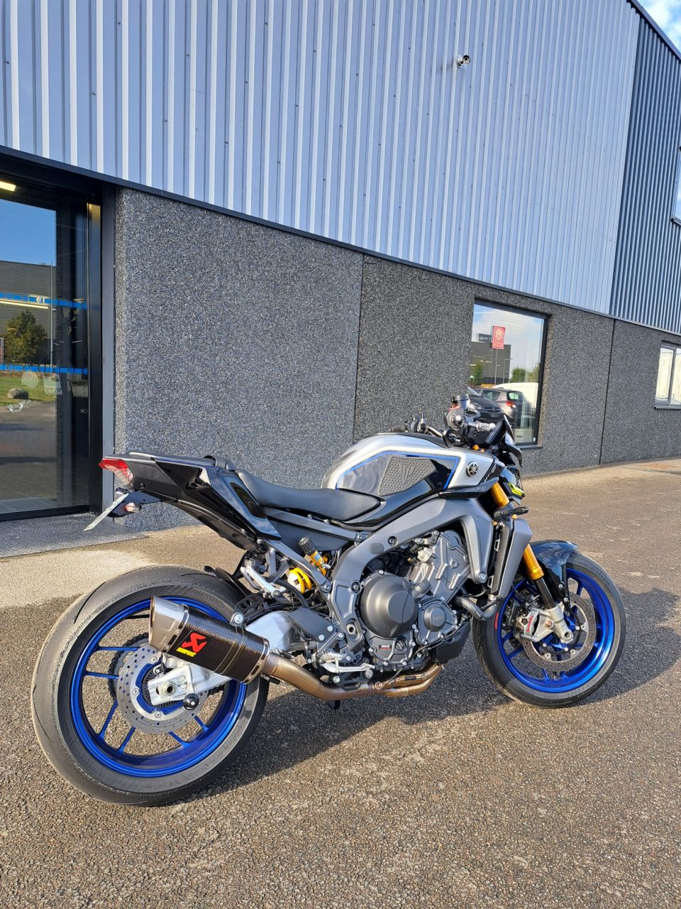 YAMAHA MT-09 SP 4