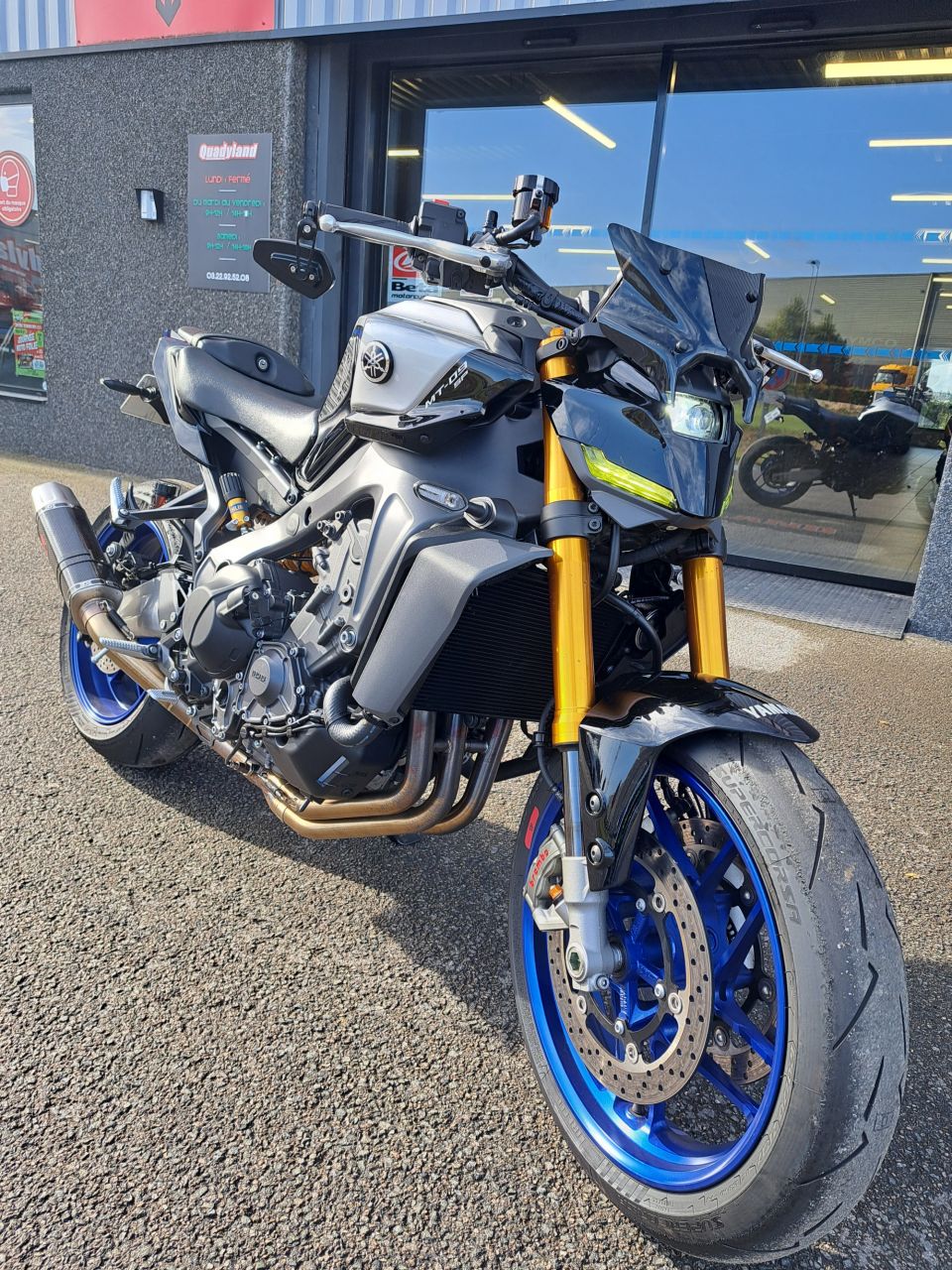YAMAHA MT-09 SP 4