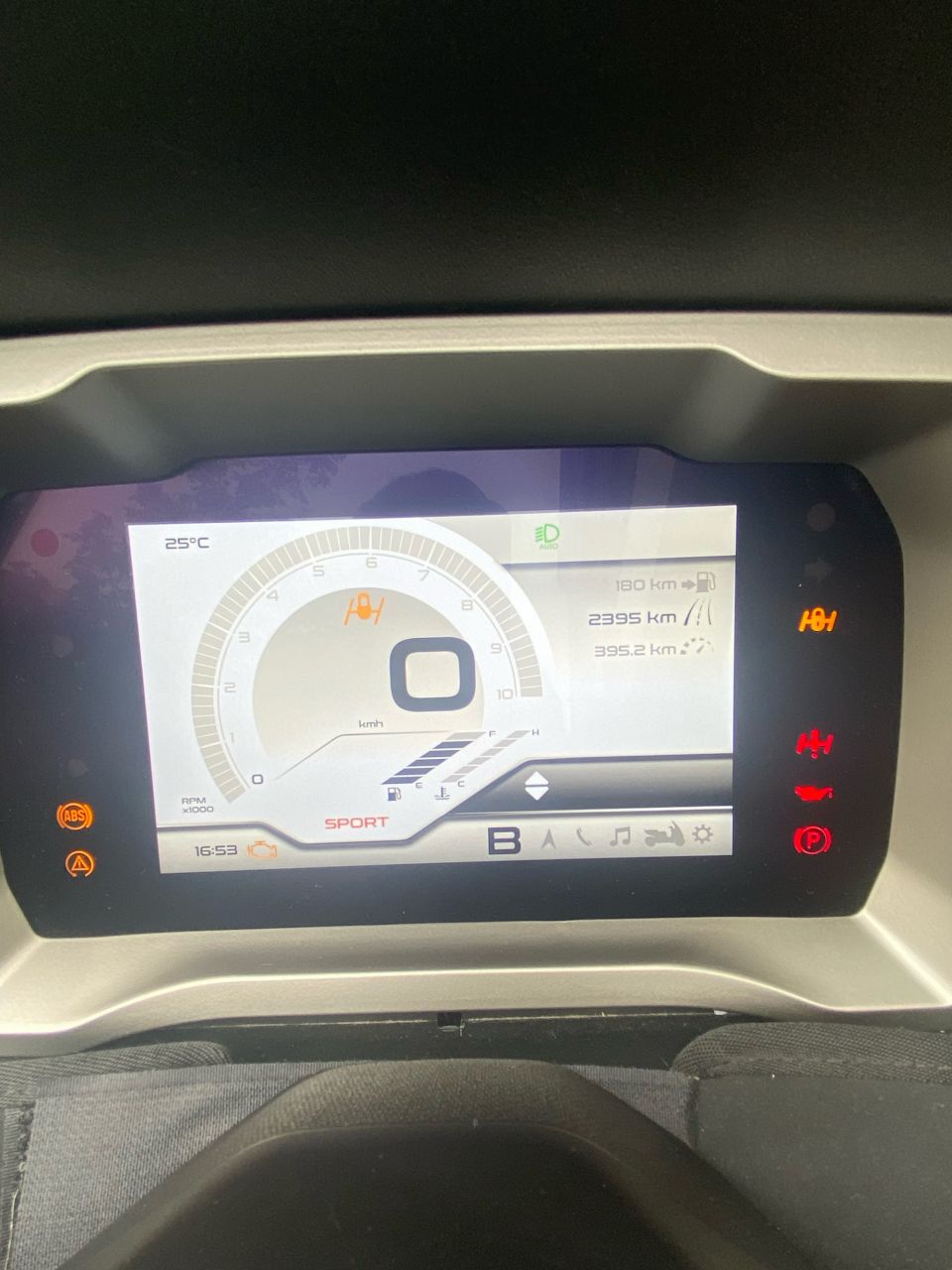 PIAGGIO MP3 530 HPE EXCLUSIVE 4