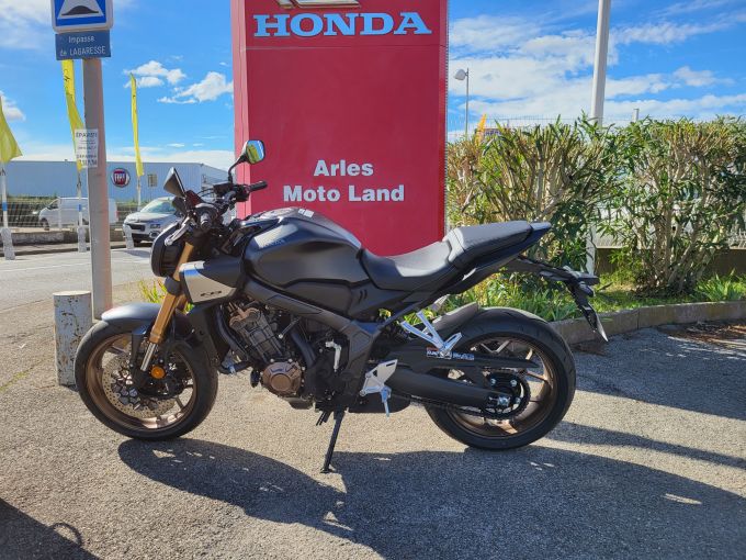 HONDA CB 650 R 4