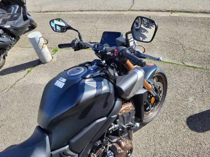 HONDA CB 650 R 4