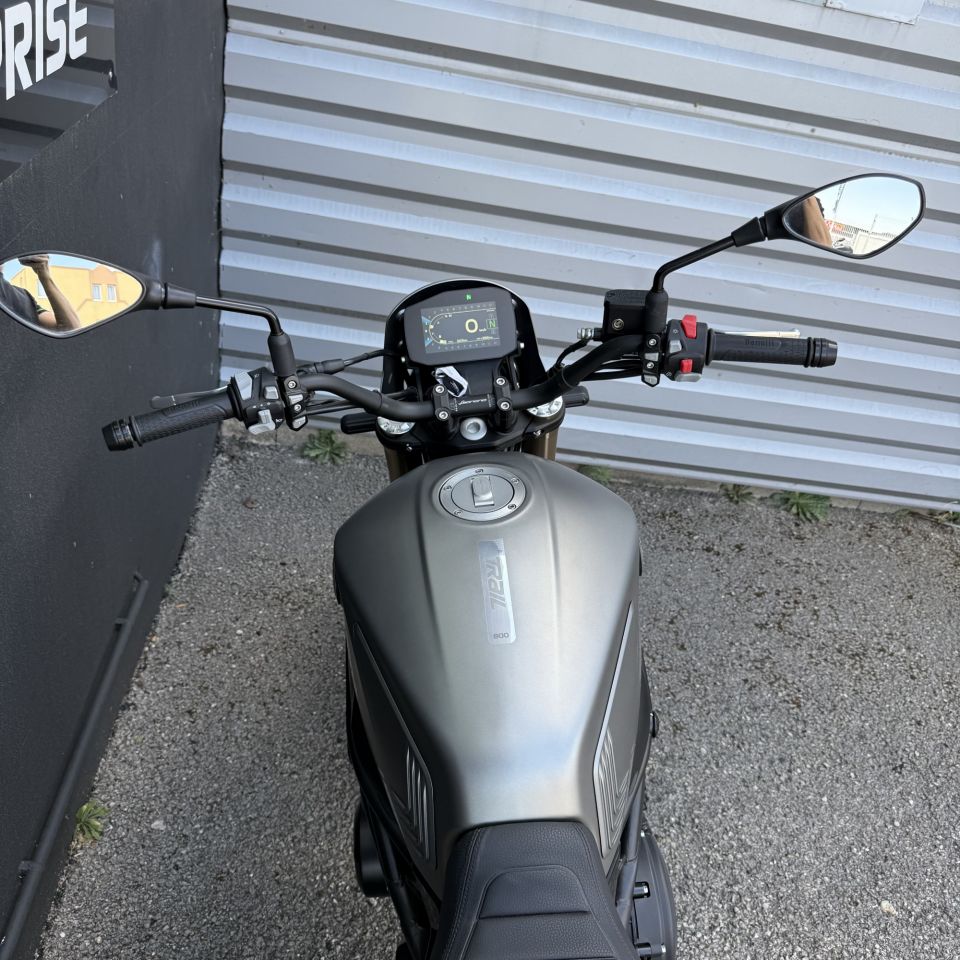 BENELLI LEONCINO 800 T 4