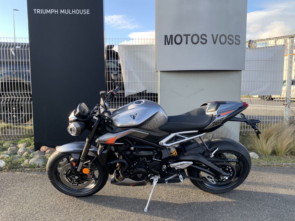 TRIUMPH STREET TRIPLE 765 RS 4