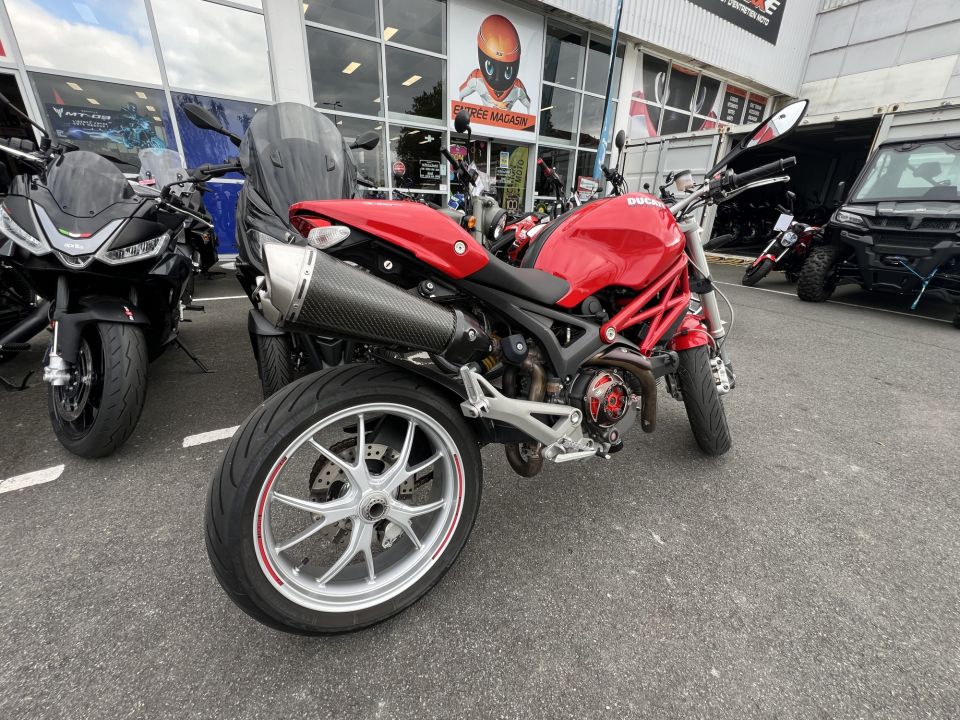 DUCATI 1100EVO MONSTER 4