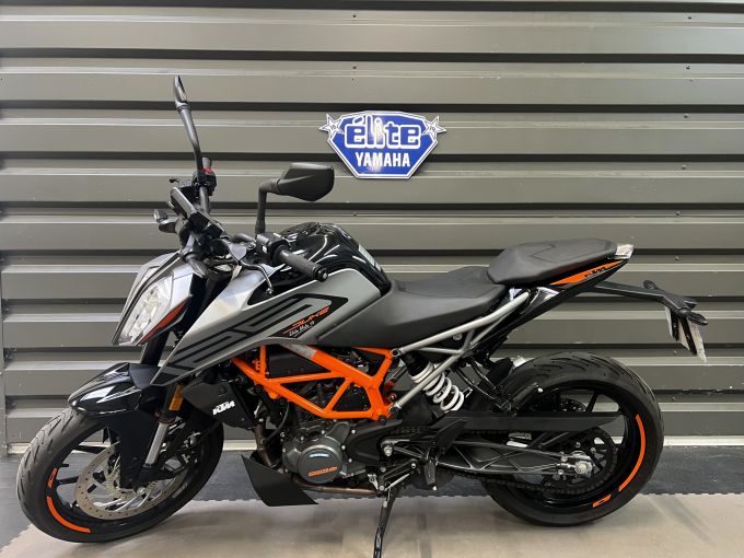 KTM 125 DUKE ABS 4