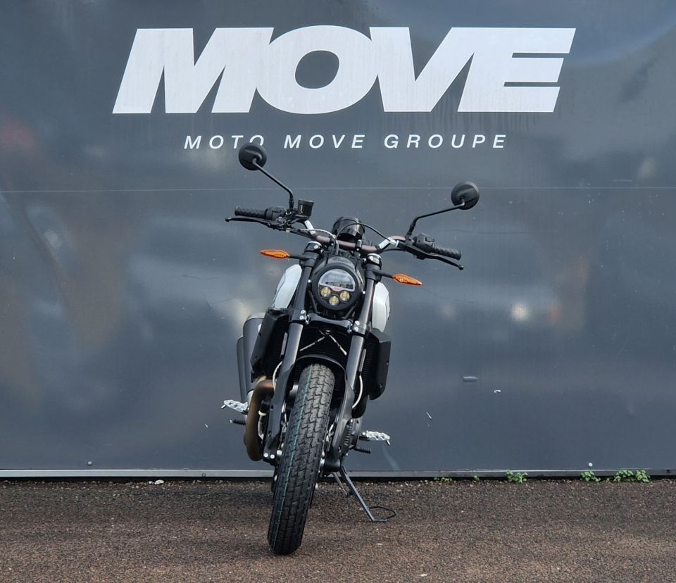 INDIAN FTR 1200 Standard 4