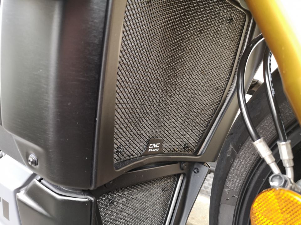 DUCATI STREETFIGHTER V4S 4