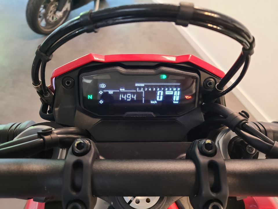 DUCATI HYPERMOTARD 4