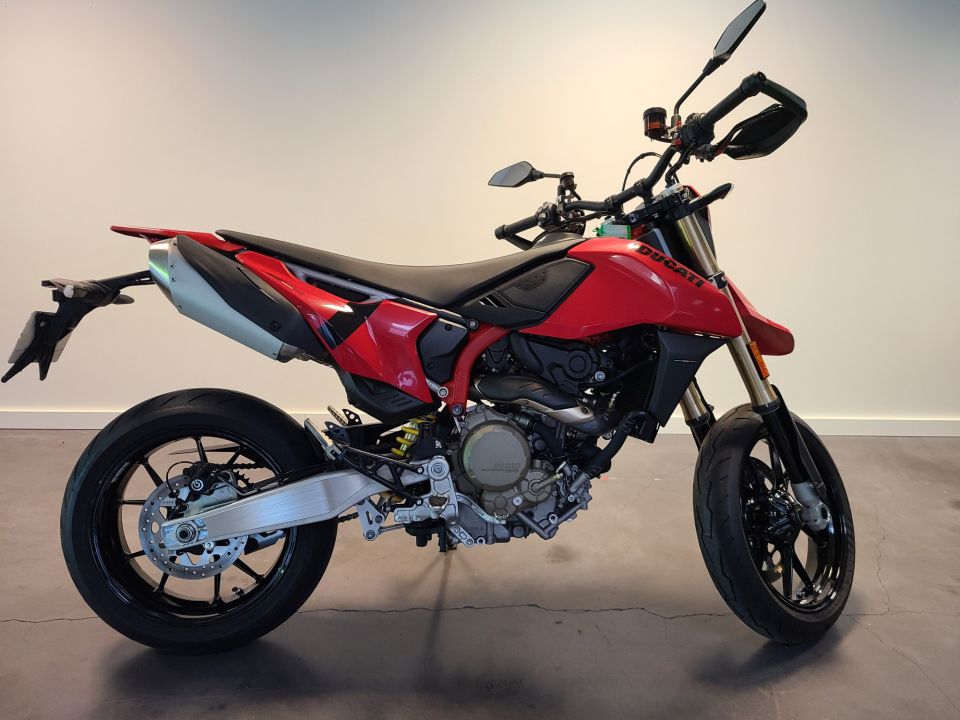DUCATI HYPERMOTARD 4