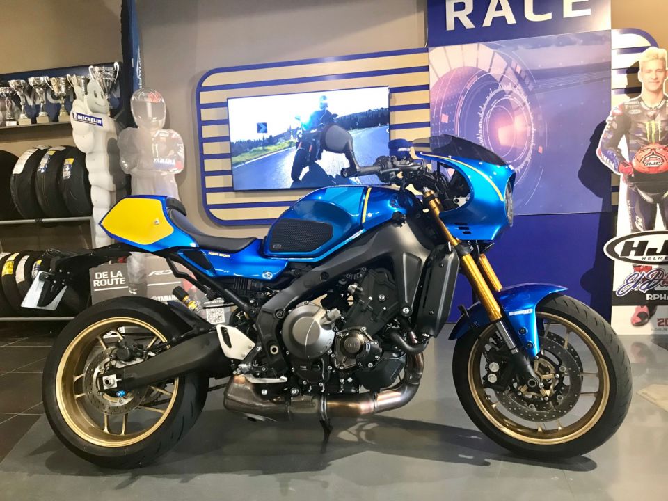 YAMAHA XSR 900 ABS 4