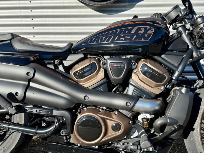 HARLEY-DAVIDSON SPORTSTER 1250 S 4