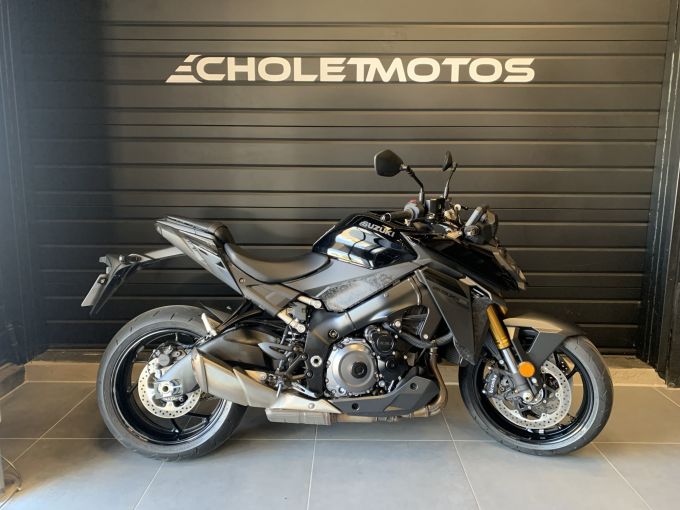 SUZUKI GSX-S 1000 4