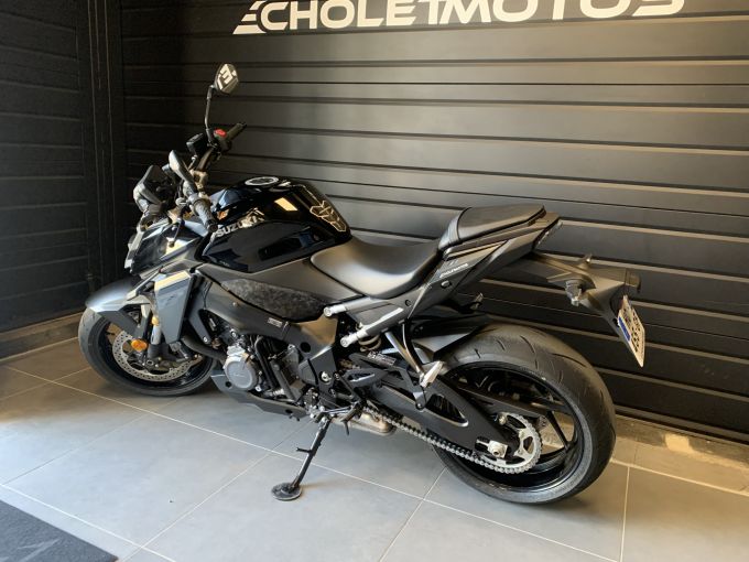 SUZUKI GSX-S 1000 4