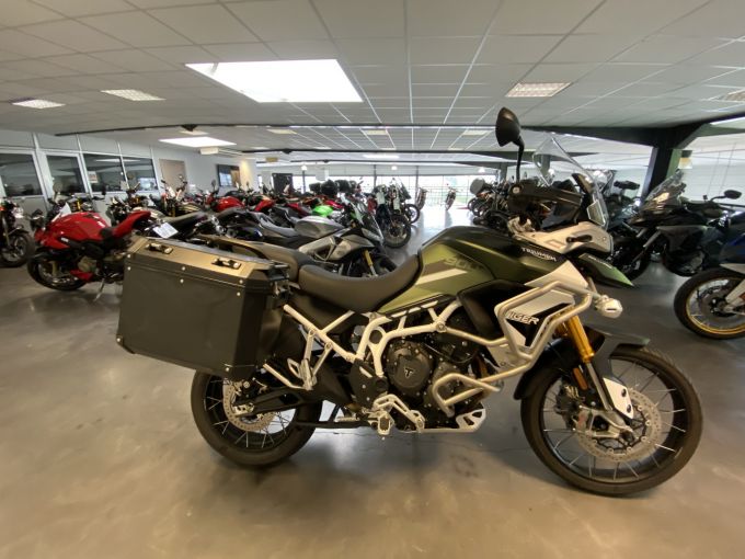 TRIUMPH TIGER 900 RALLY PRO 4