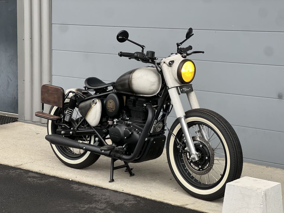 ROYAL ENFIELD CLASSIC 4