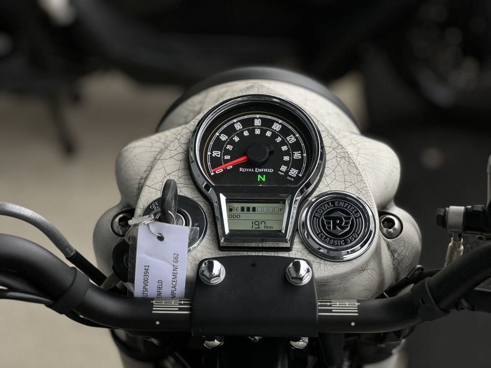 ROYAL ENFIELD CLASSIC 4