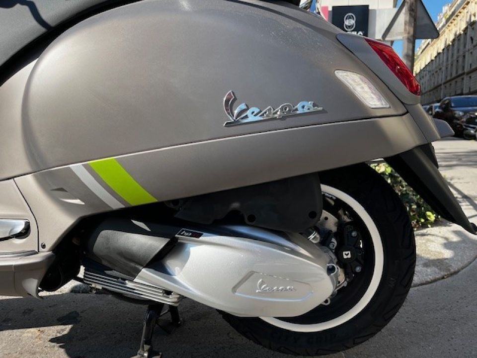 VESPA GTS SUPERTECH 4