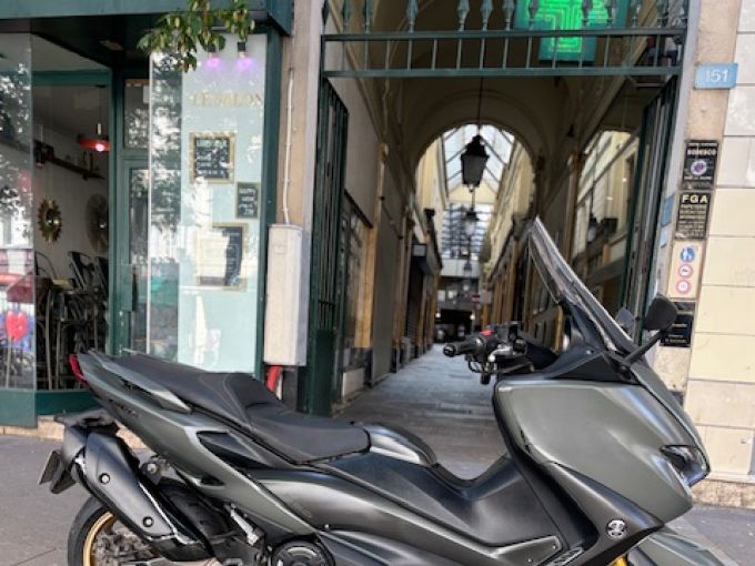 YAMAHA XP T-MAX 560 TECH MAX 4