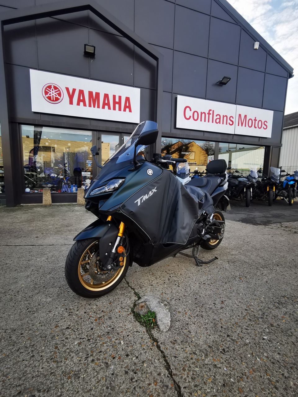 YAMAHA XP T-MAX 560 TECH MAX 4