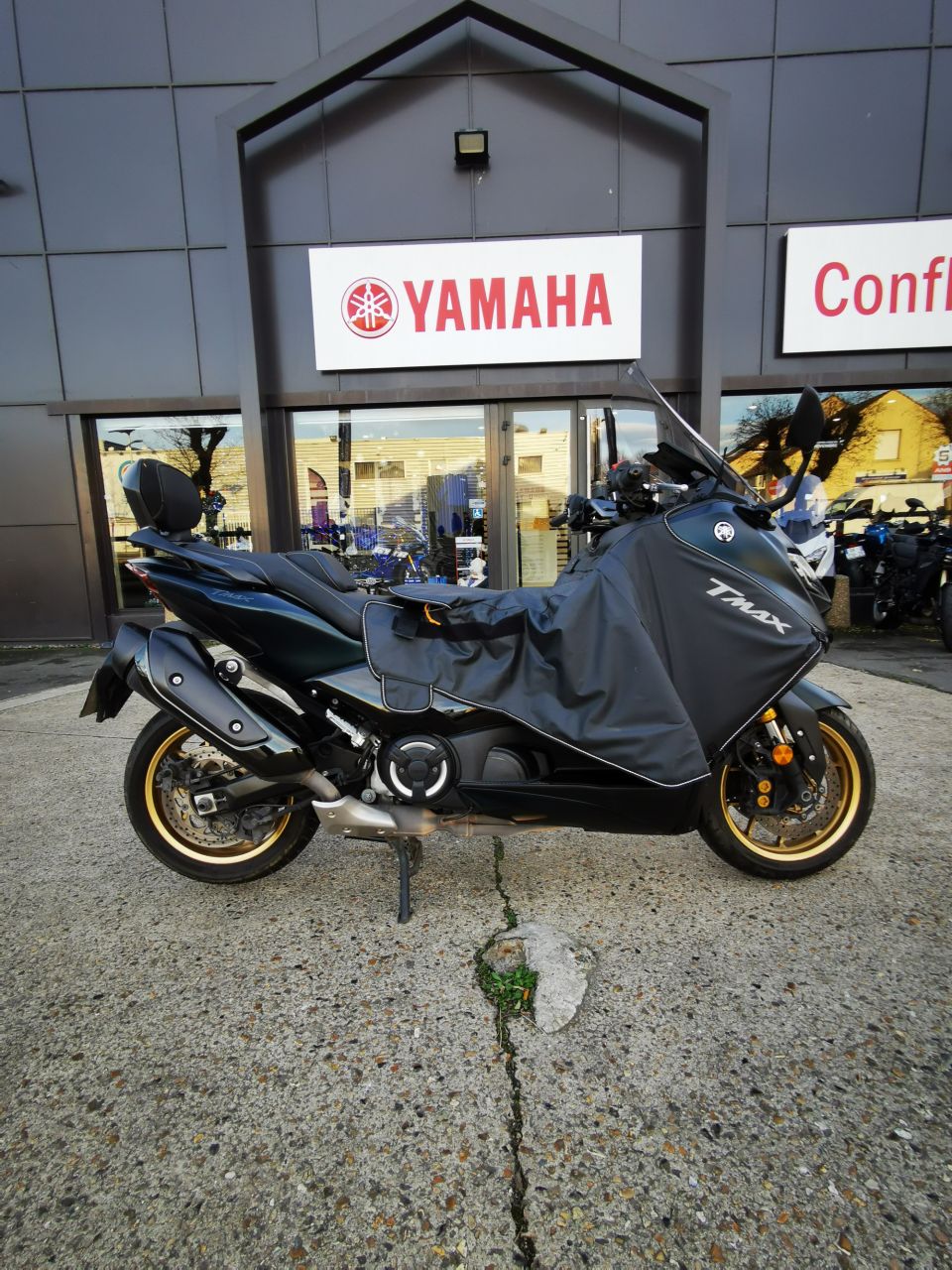 YAMAHA XP T-MAX 560 TECH MAX 4