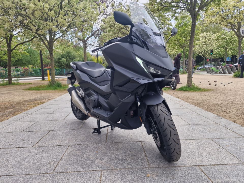 HONDA NSS FORZA 750 4