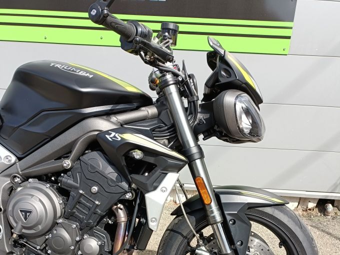 TRIUMPH STREET TRIPLE 765 RS 1ER MAIN REVISEE 4
