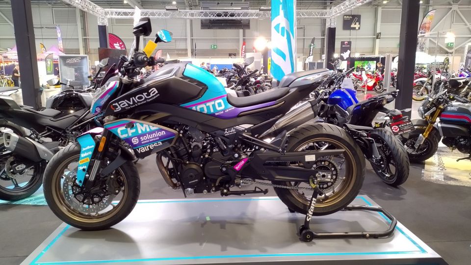 CF MOTO NK 800 SPORT 4