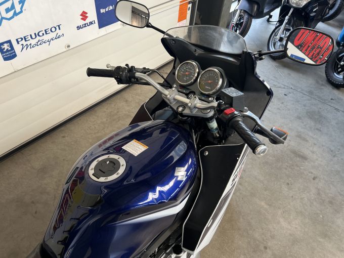 SUZUKI GSF 500 4