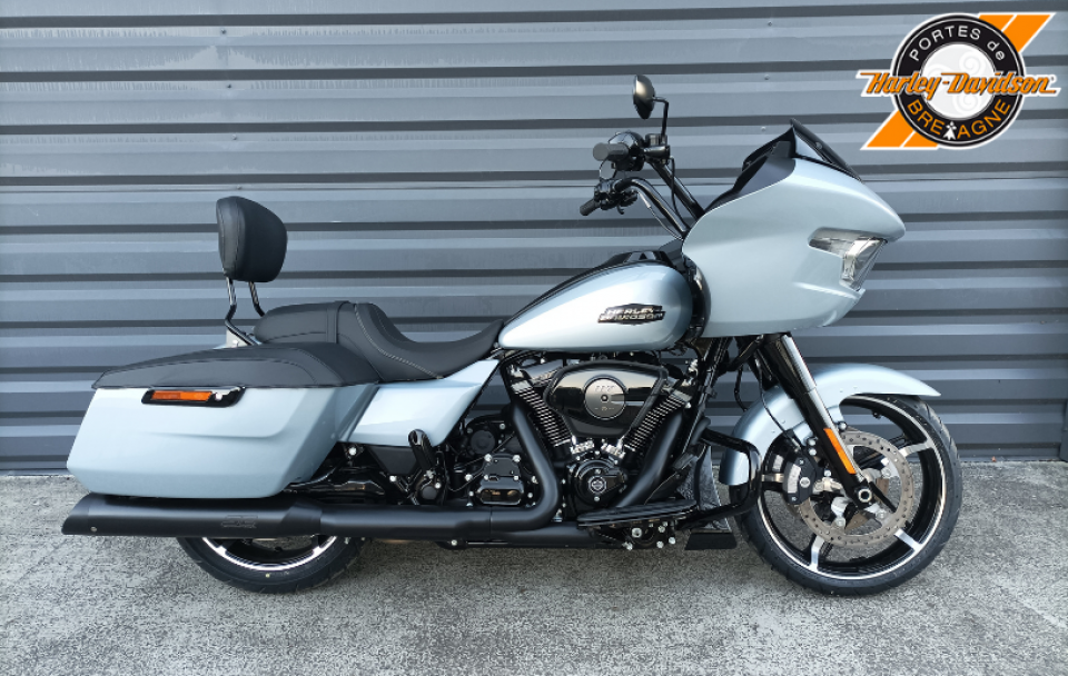 HARLEY-DAVIDSON TOURING ROAD GLIDE 1923 4