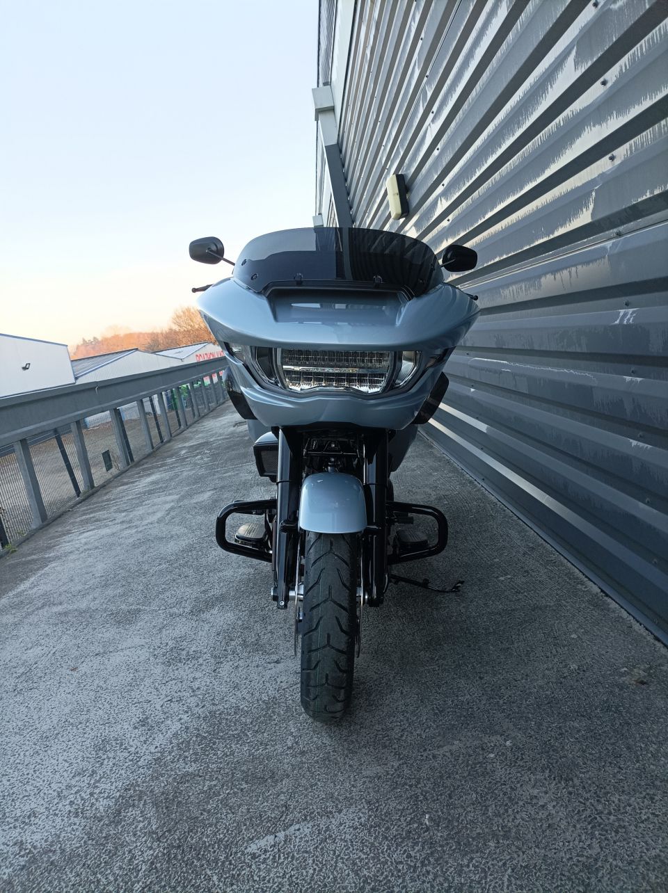 HARLEY-DAVIDSON TOURING ROAD GLIDE 1923 4