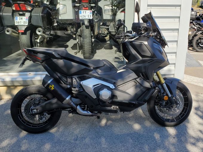 HONDA X-ADV 4