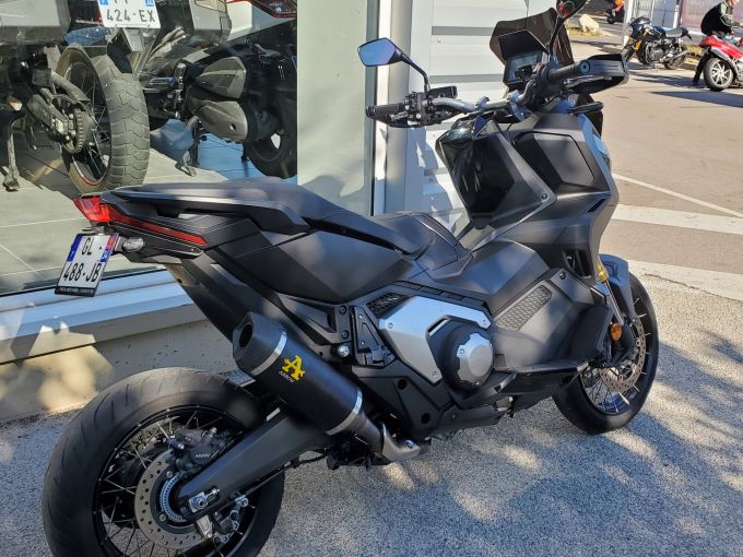 HONDA X-ADV 4