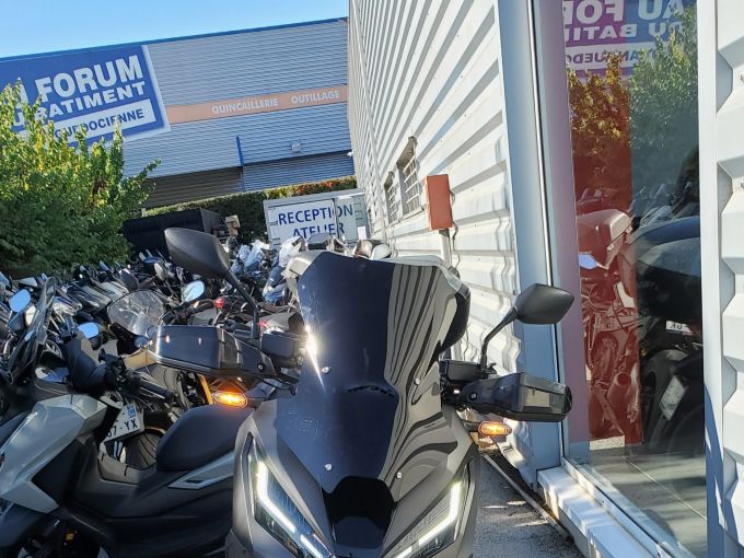 HONDA X-ADV 4