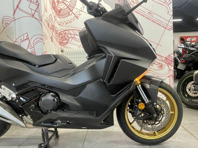 HONDA NSS FORZA 750 4
