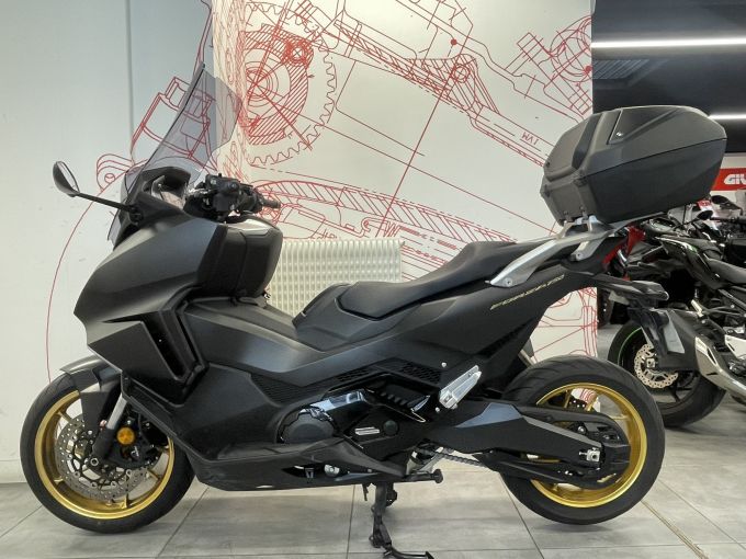 HONDA NSS FORZA 750 4